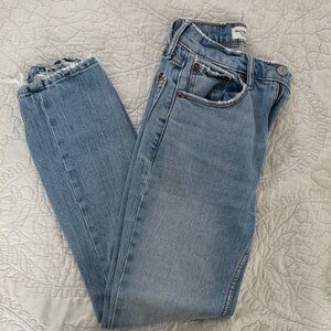 Abercrombie & Fitch Ultra High-Rise Ankle Straight Jeans size 24